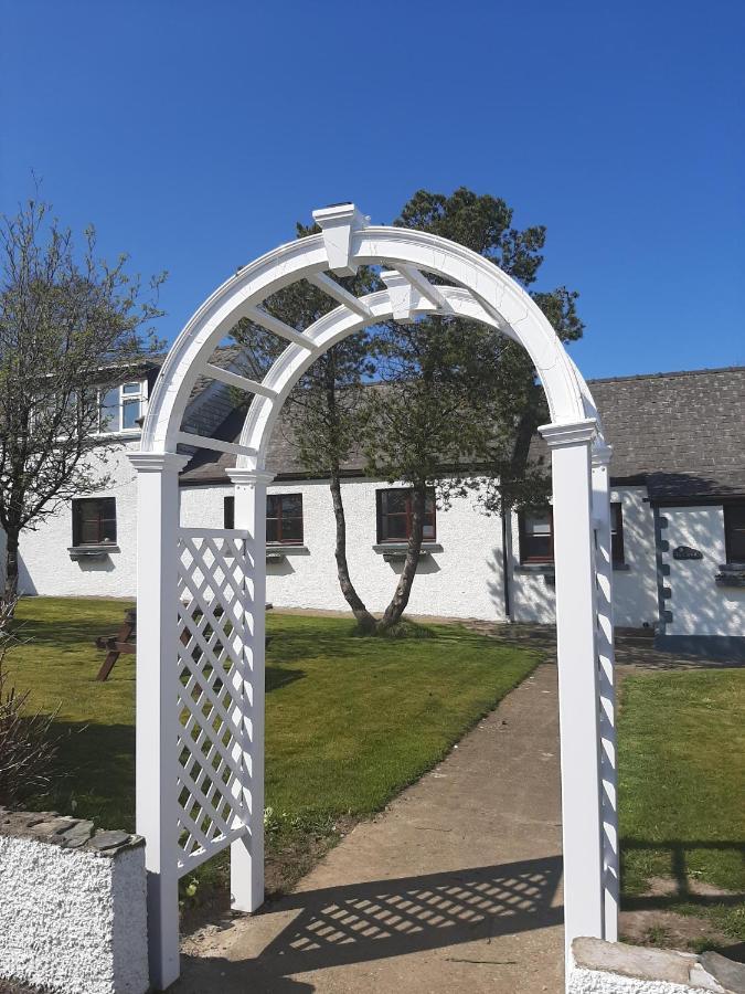Trenewydd Farm Holiday Cottages Cardigan Exteriör bild
