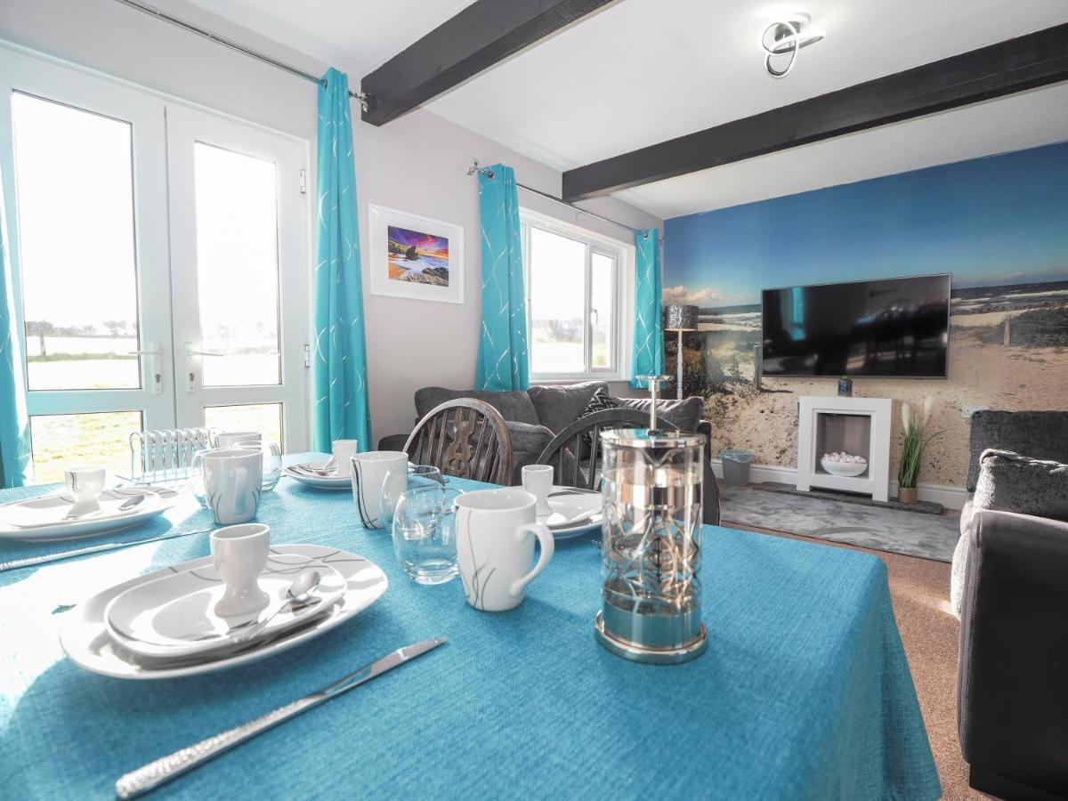 Trenewydd Farm Holiday Cottages Cardigan Rum bild