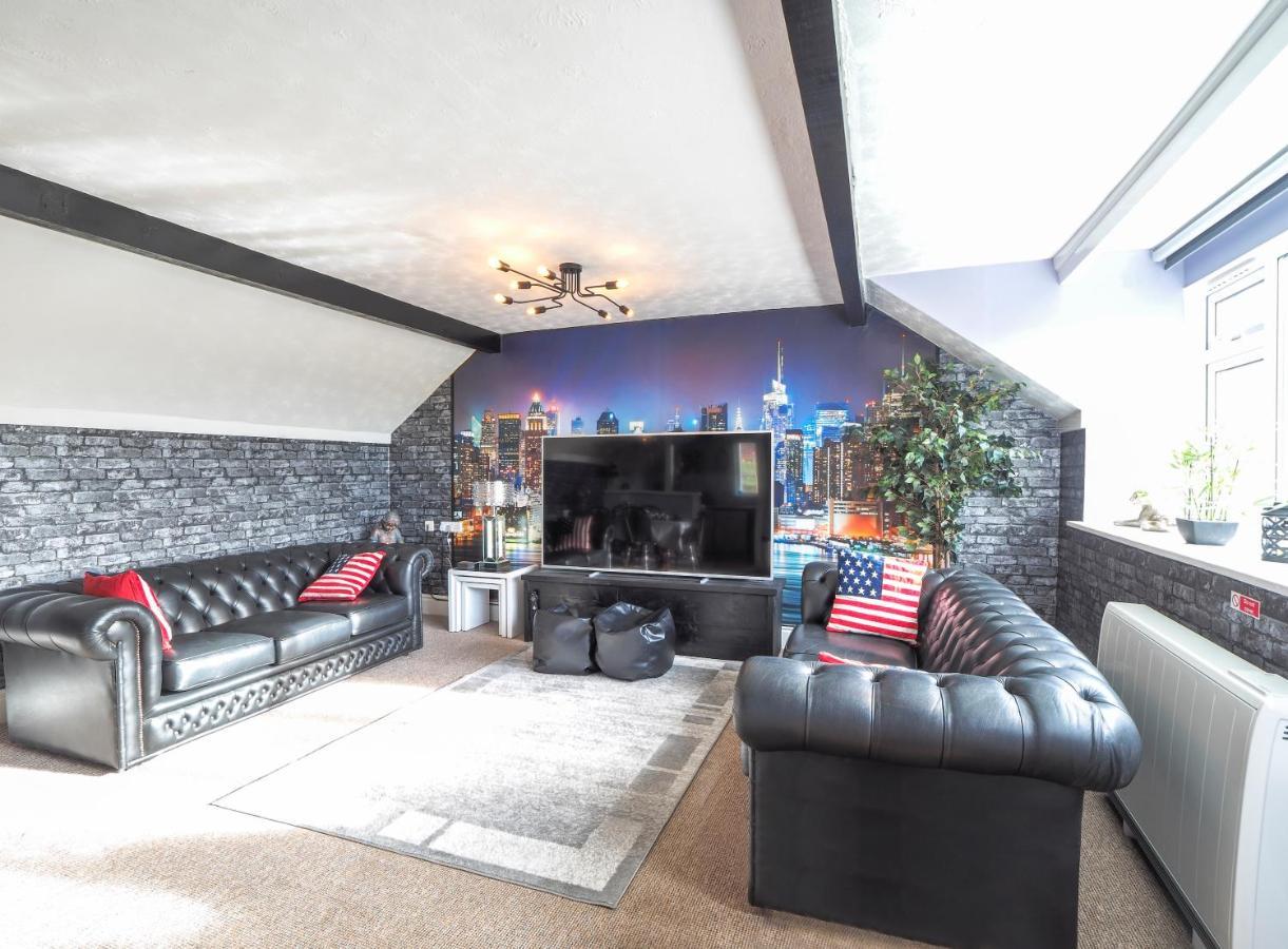 Trenewydd Farm Holiday Cottages Cardigan Exteriör bild