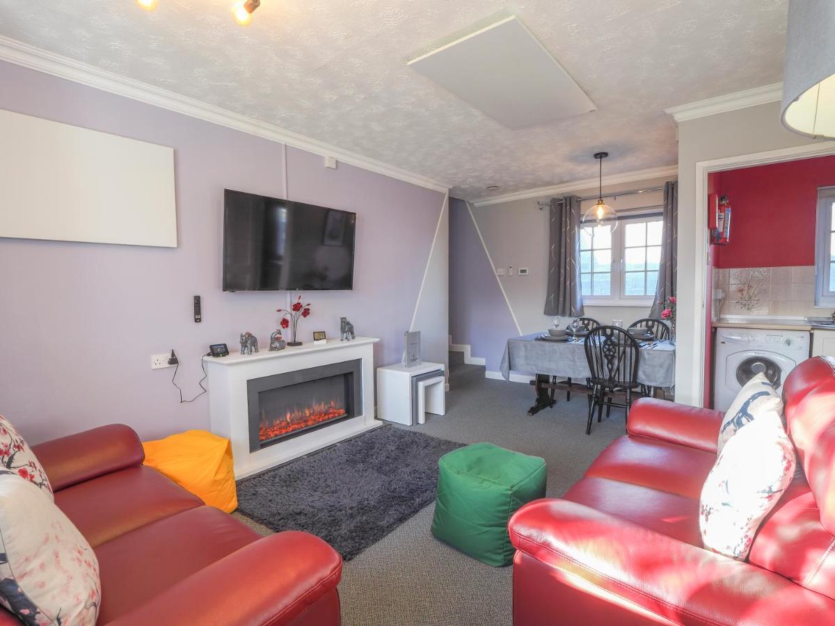 Trenewydd Farm Holiday Cottages Cardigan Exteriör bild