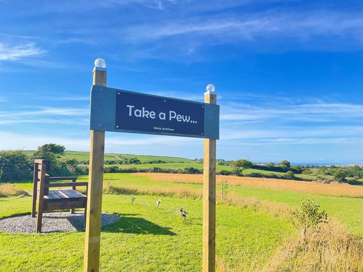 Trenewydd Farm Holiday Cottages Cardigan Exteriör bild