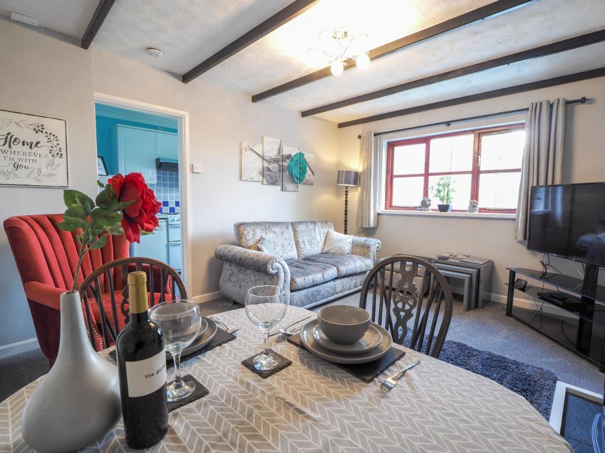 Trenewydd Farm Holiday Cottages Cardigan Exteriör bild