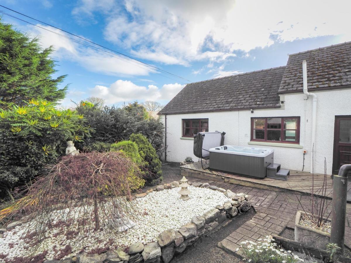 Trenewydd Farm Holiday Cottages Cardigan Exteriör bild