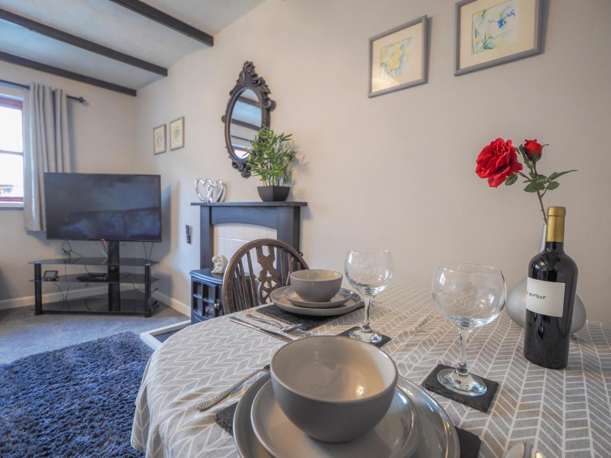 Trenewydd Farm Holiday Cottages Cardigan Exteriör bild