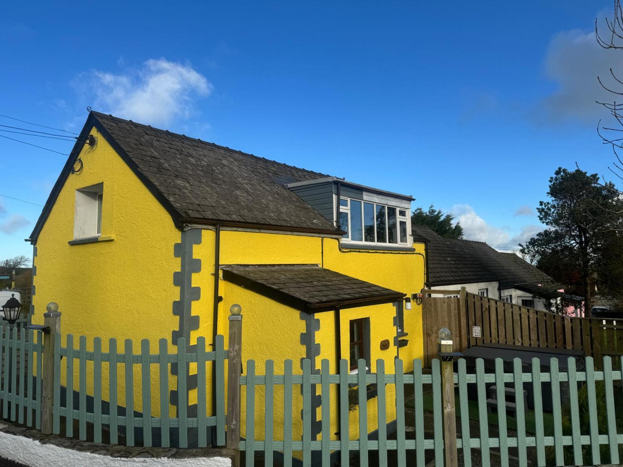 Trenewydd Farm Holiday Cottages Cardigan Exteriör bild